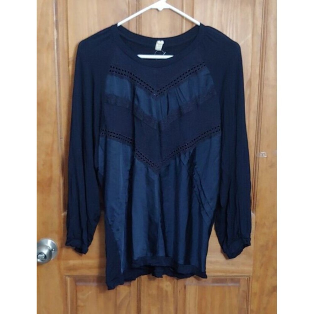 TINY Womens Top XL Navy Blue Lace 3/4 Sleeves Tencel Modal Stretch Light Weight
